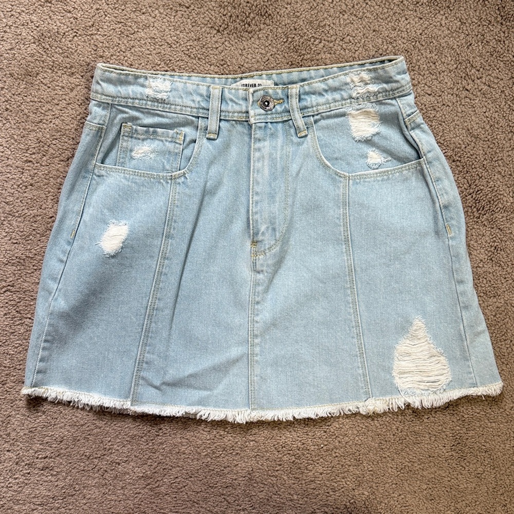 Forever 21 Light-wash Distressed Denim Jean Skirt
